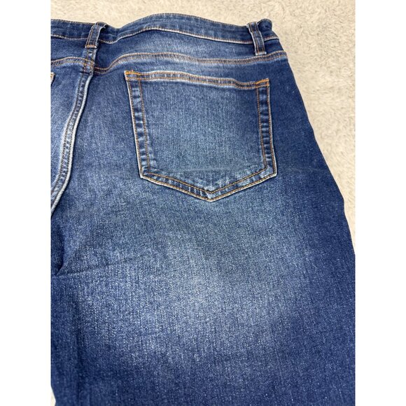 Forever 21 Slim Mens Denim Jeans Size 33 lighter W/Lighter Upper Backside - Picture 10 of 13